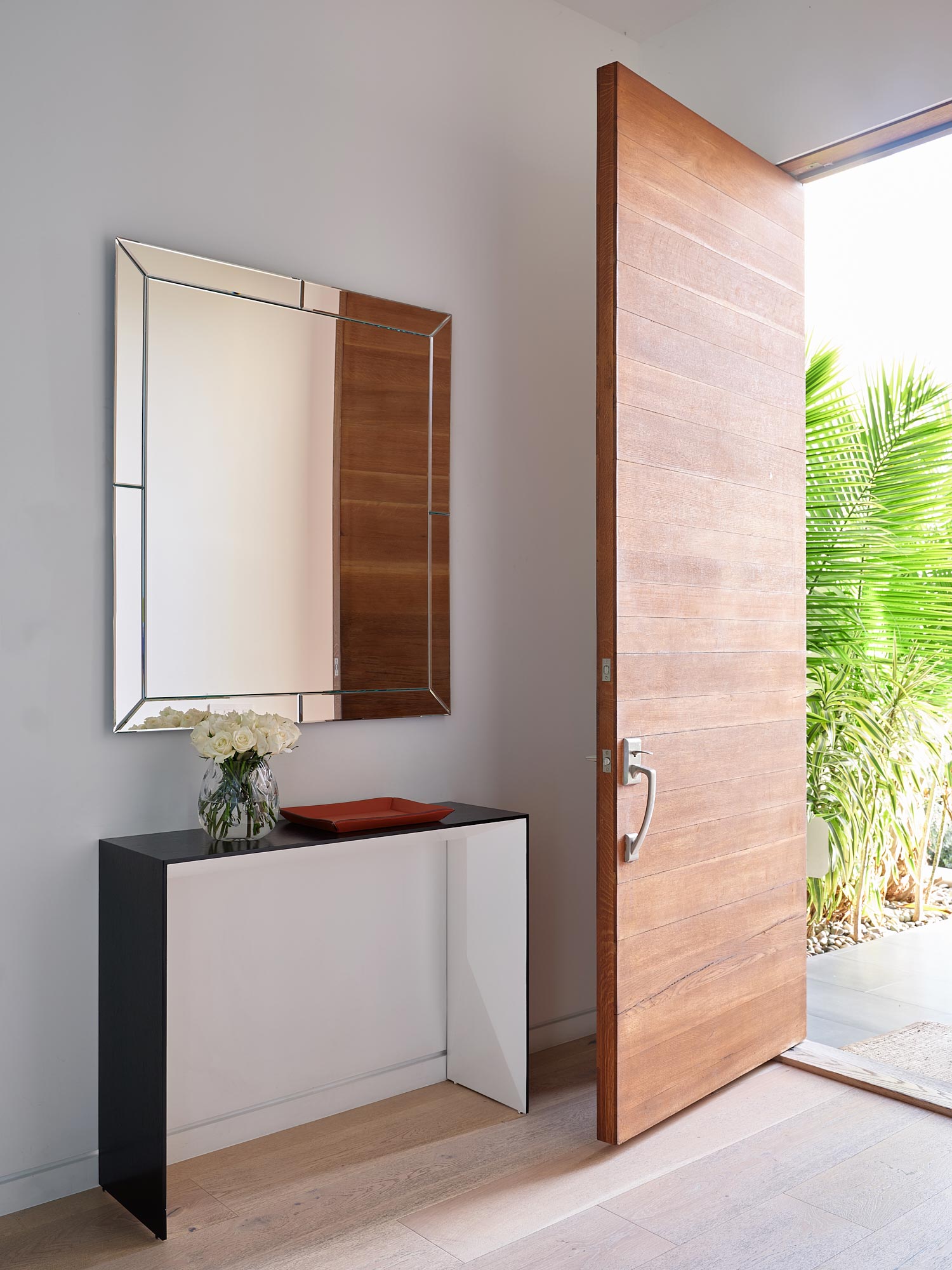 Nicole-Antoine-Interiors-beverly-hills-residence-02
